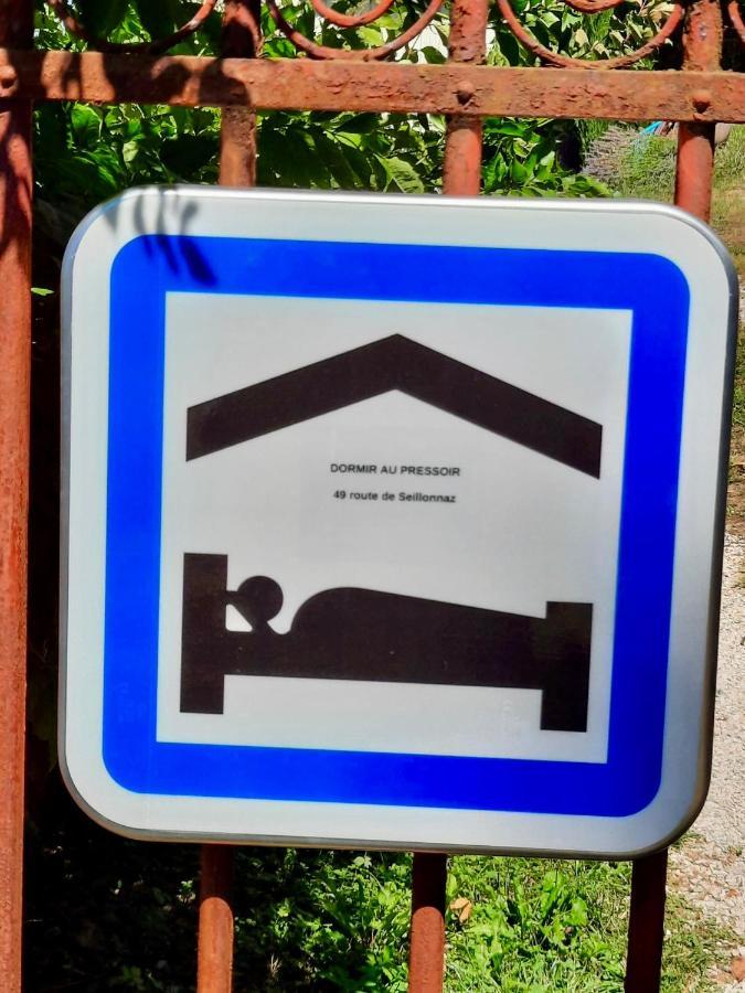 Dormir Au Pressoir Montagnieu  Екстериор снимка